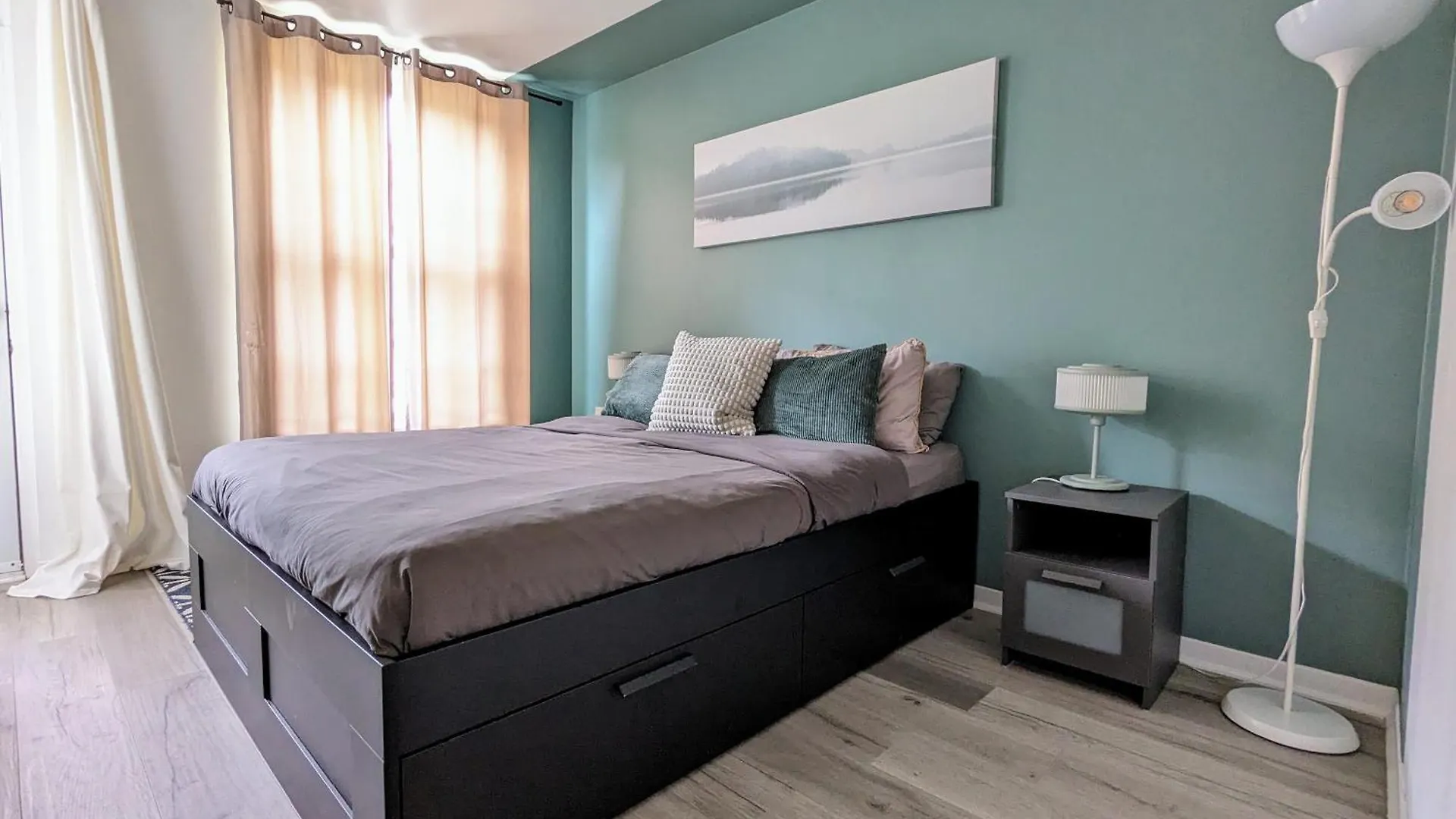 Apartment Les Appartements Homa Montreal